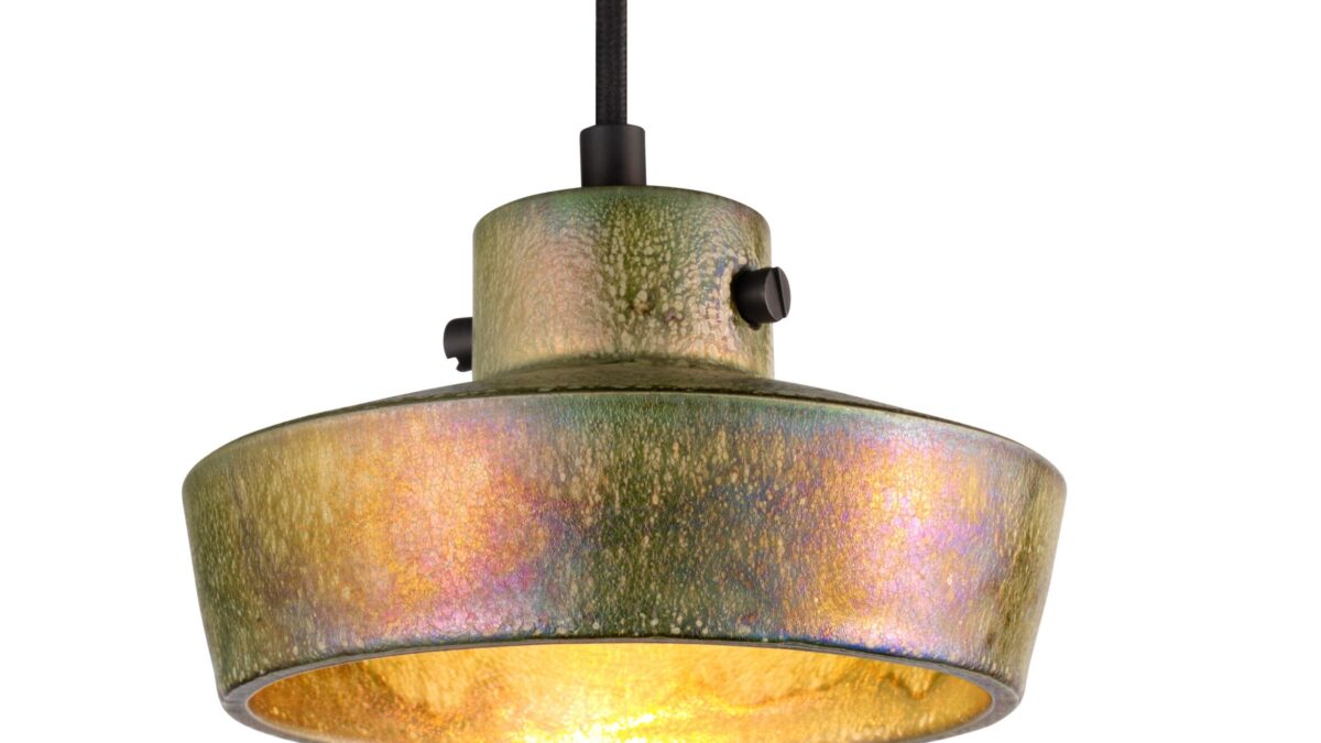 Lustre Flat