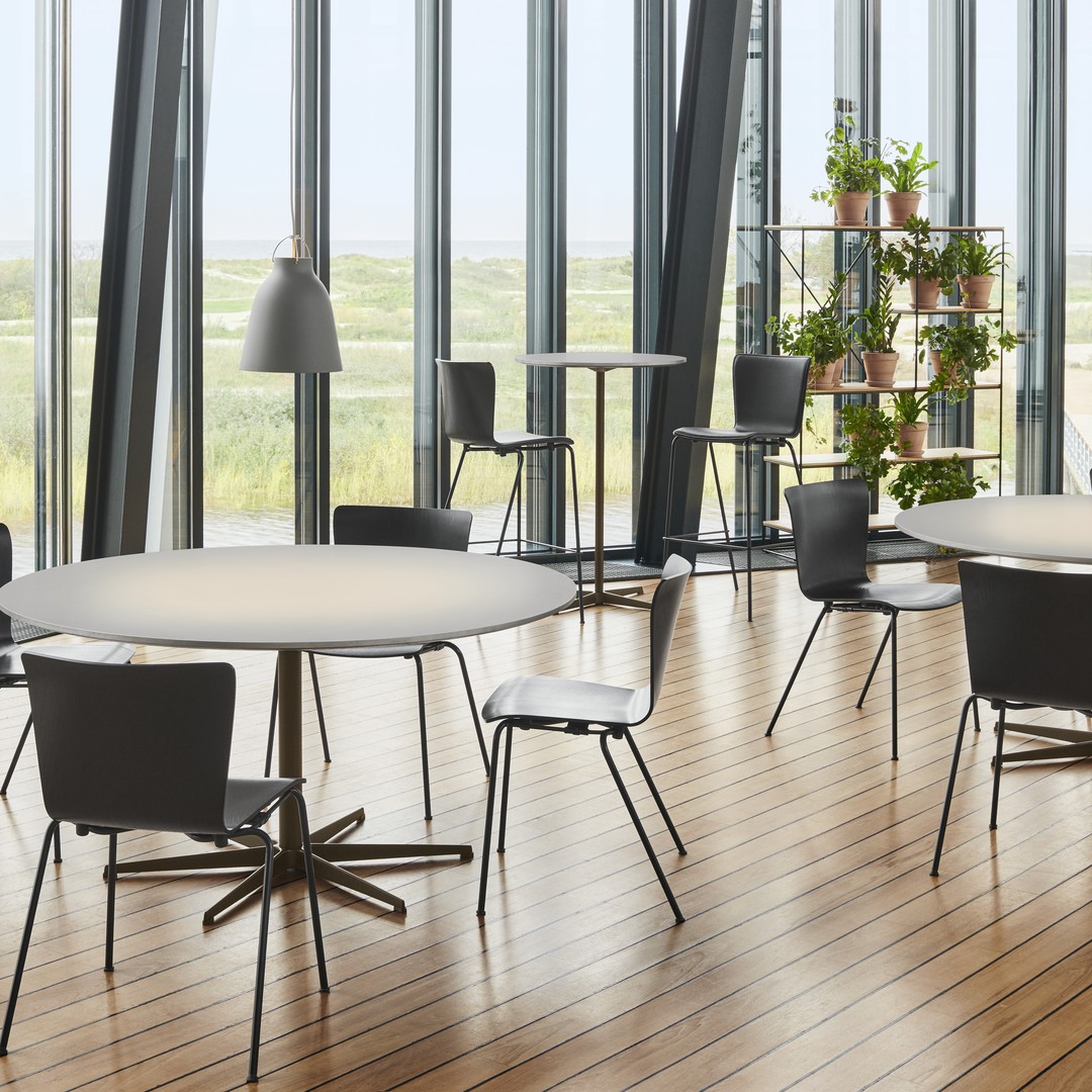 Circular Dining Table