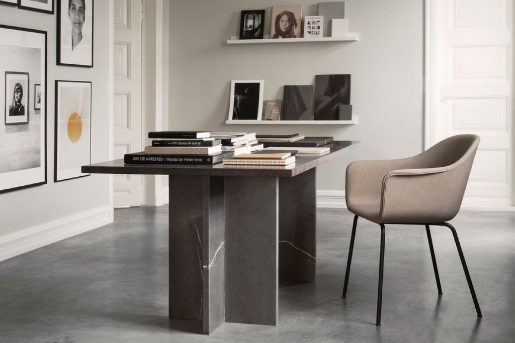 HARBOUR DINING CHAIR, STEEL BASE, PLASTIC SHELL