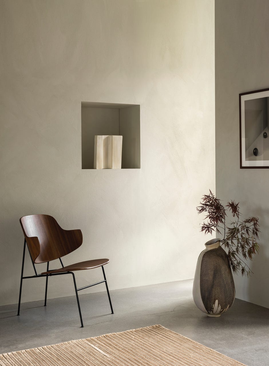 PENGUIN LOUNGE CHAIR, WOODEN SEAT AND BACK