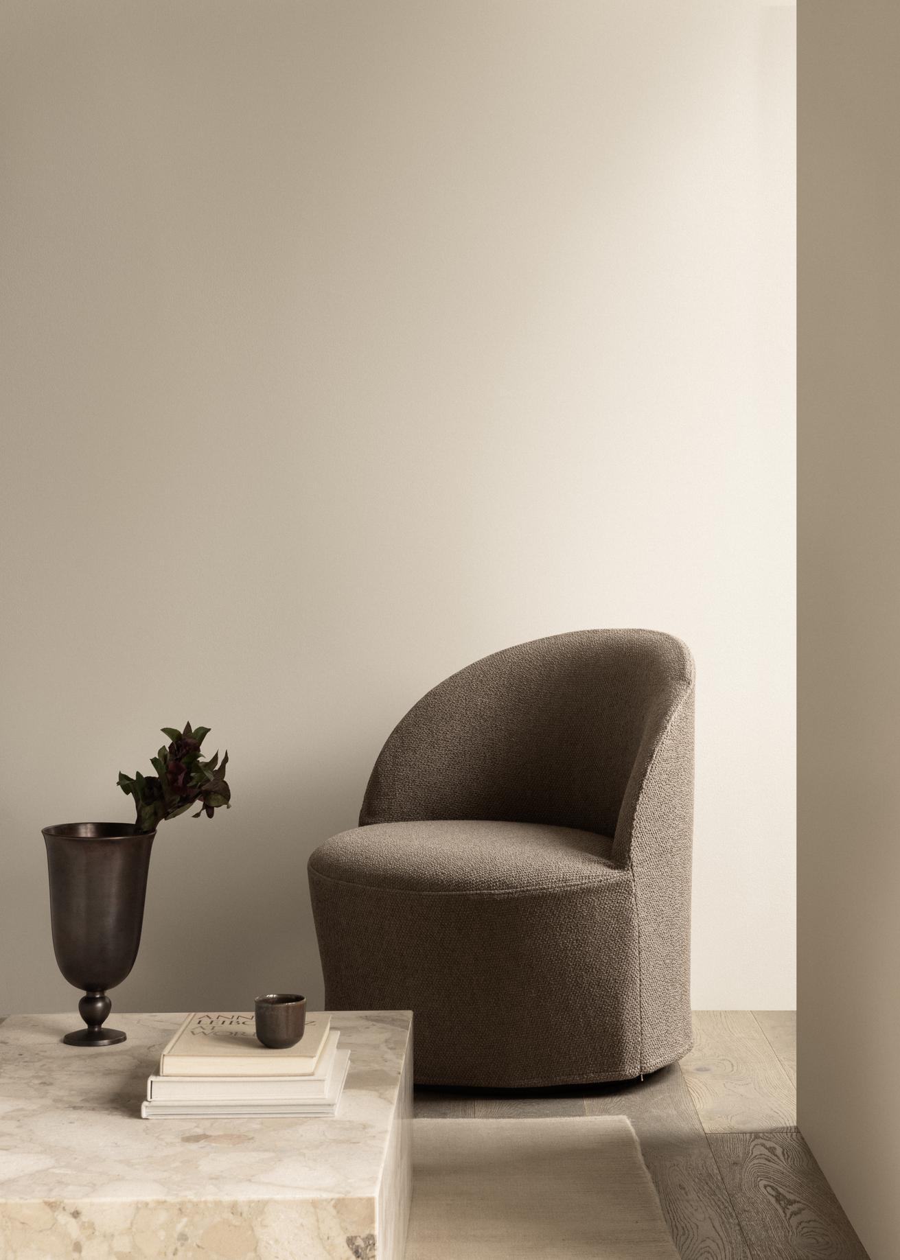 TEAROOM LOUNGE CHAIR, LOW BACK, SWIVEL W/RETURN