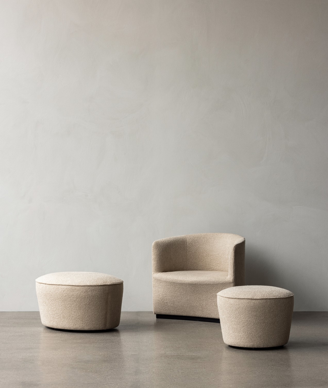 TEAROOM LOUNGE CHAIR