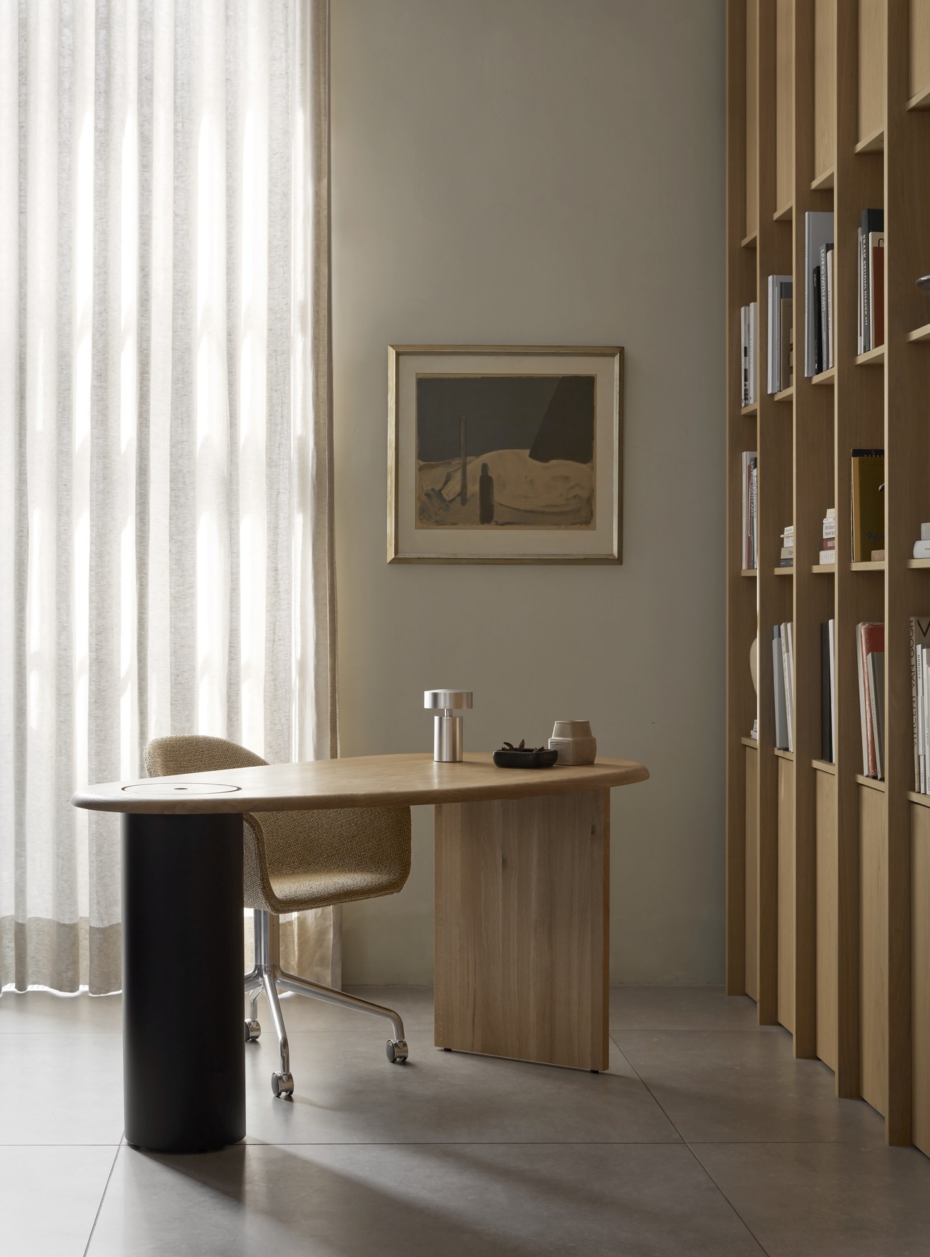 COLUMN PORTABLE LAMP