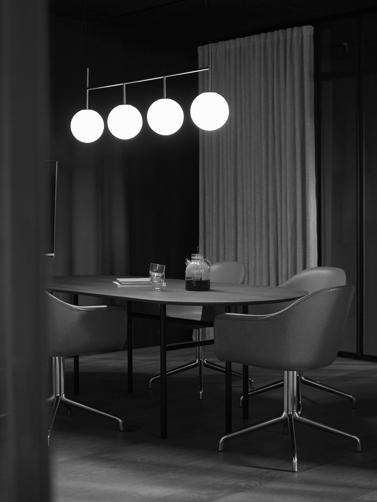 HARBOUR DINING CHAIR, STAR BASE WITH RETURN