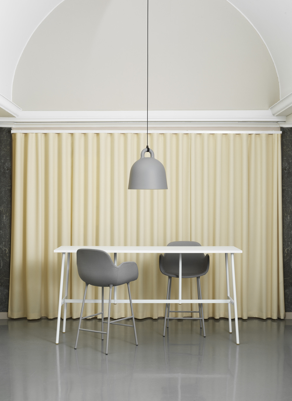 FORM BAR ARMCHAIR 65 CM STEEL