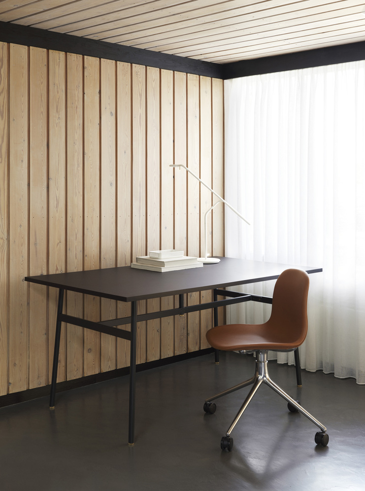 HYG CHAIR SWIVEL 4W FULL UPHOLSTERY