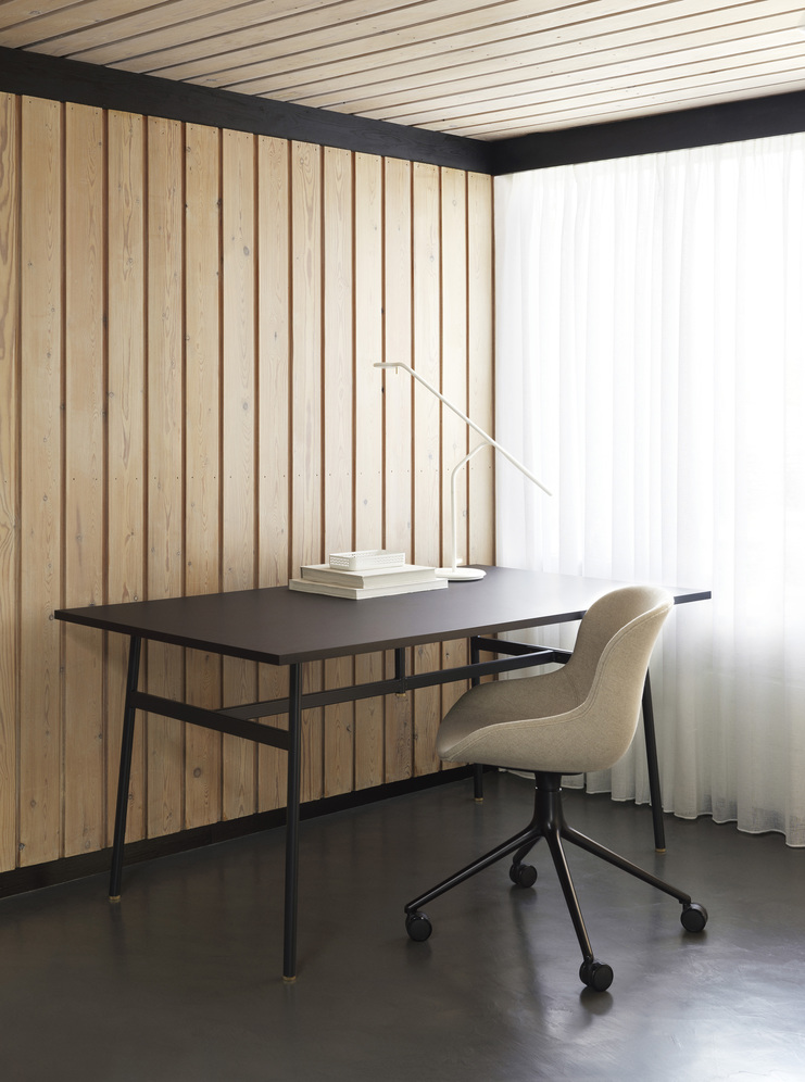 HYG CHAIR SWIVEL 4W FULL UPHOLSTERY