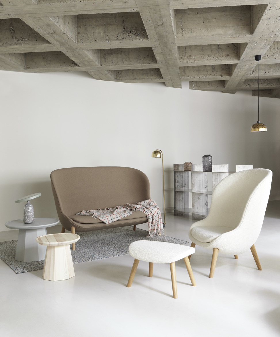 HYG LOUNGE CHAIR HIGH