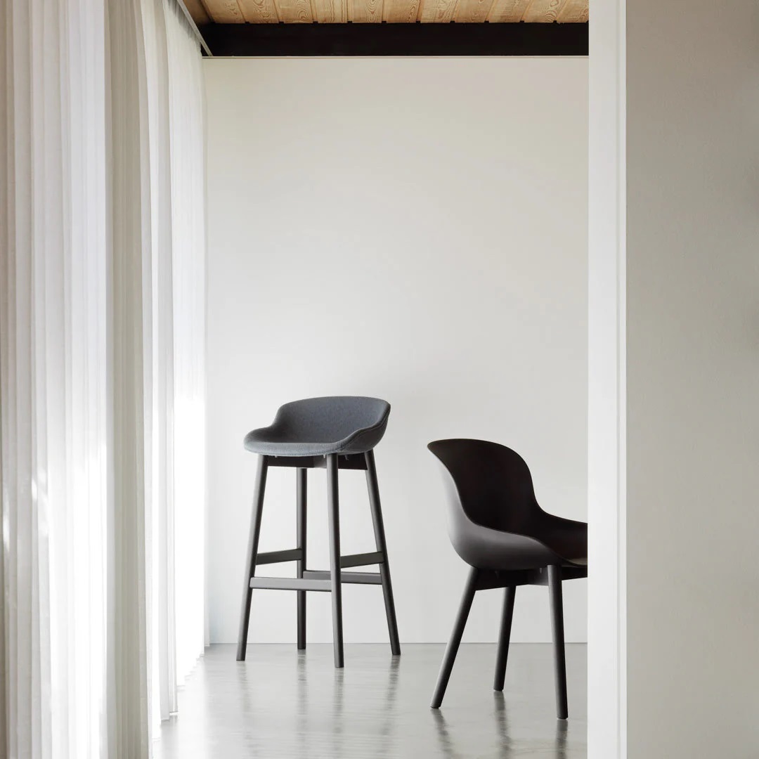 HYG BARSTOOL 65 CM UPHOLSTERY WOOD