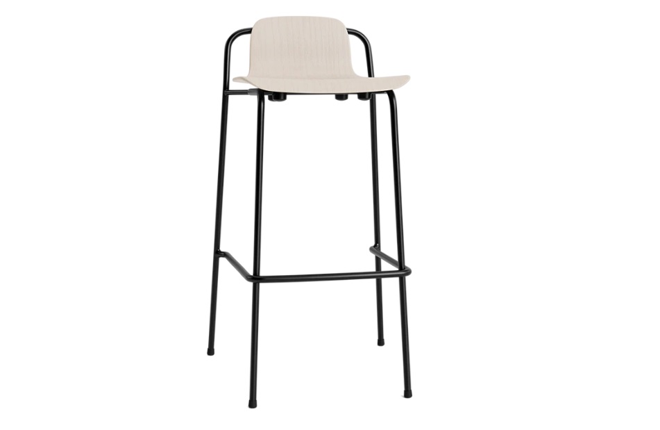 STUDIO BARSTOOL