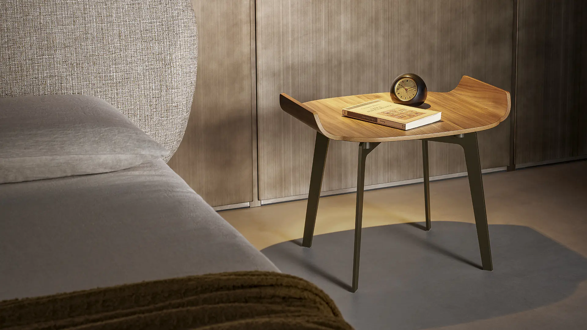 OLOS BEDSIDE TABLE