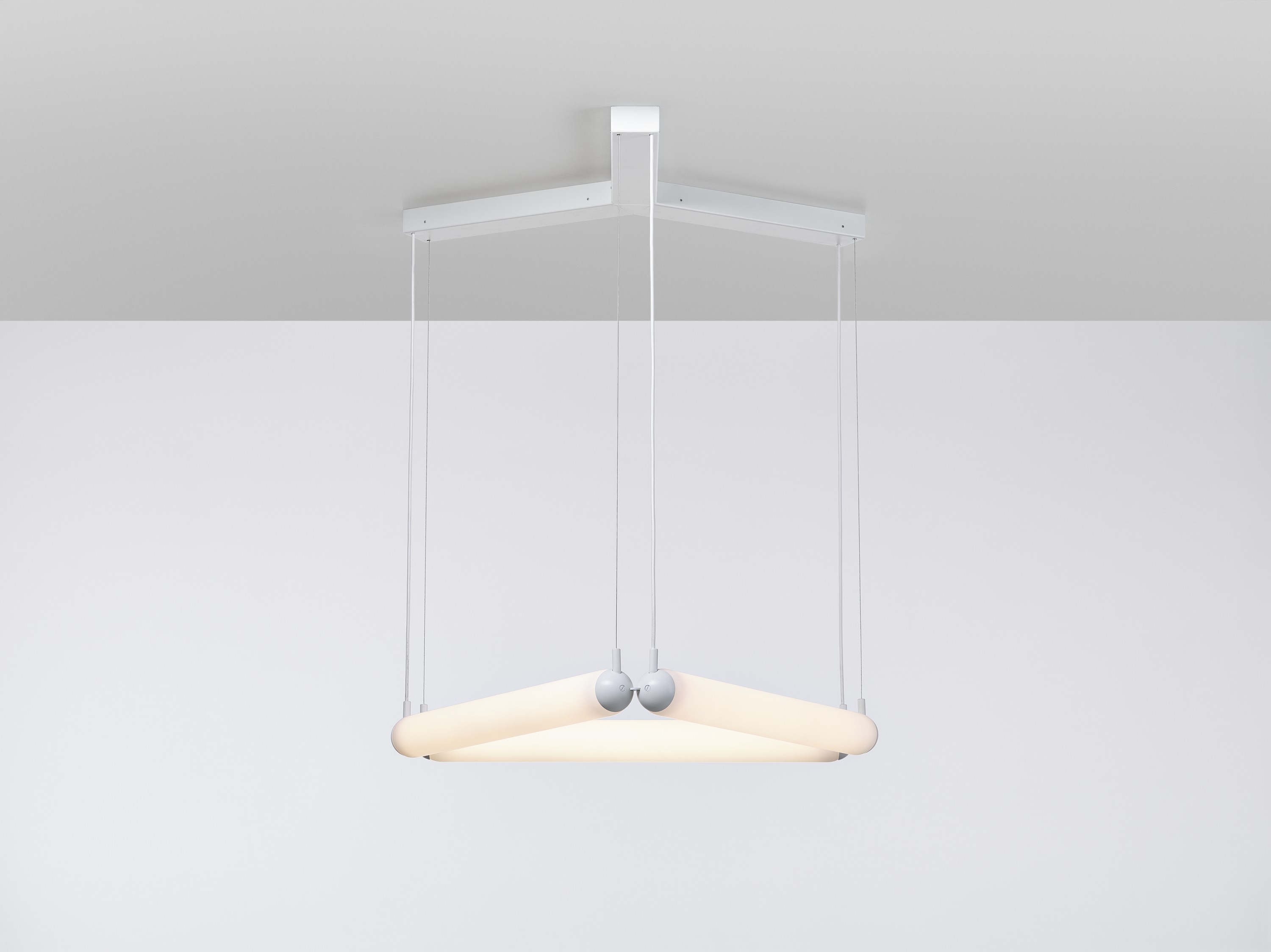 Puro Contour Triangle