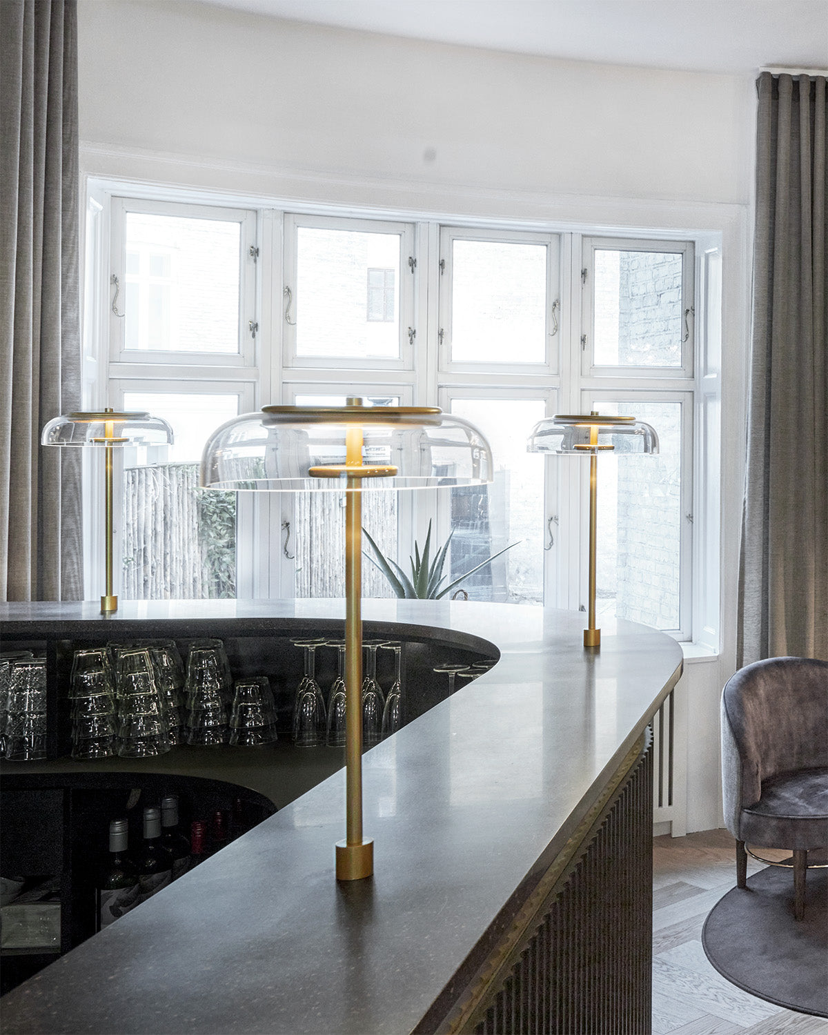 Blossi table In-set