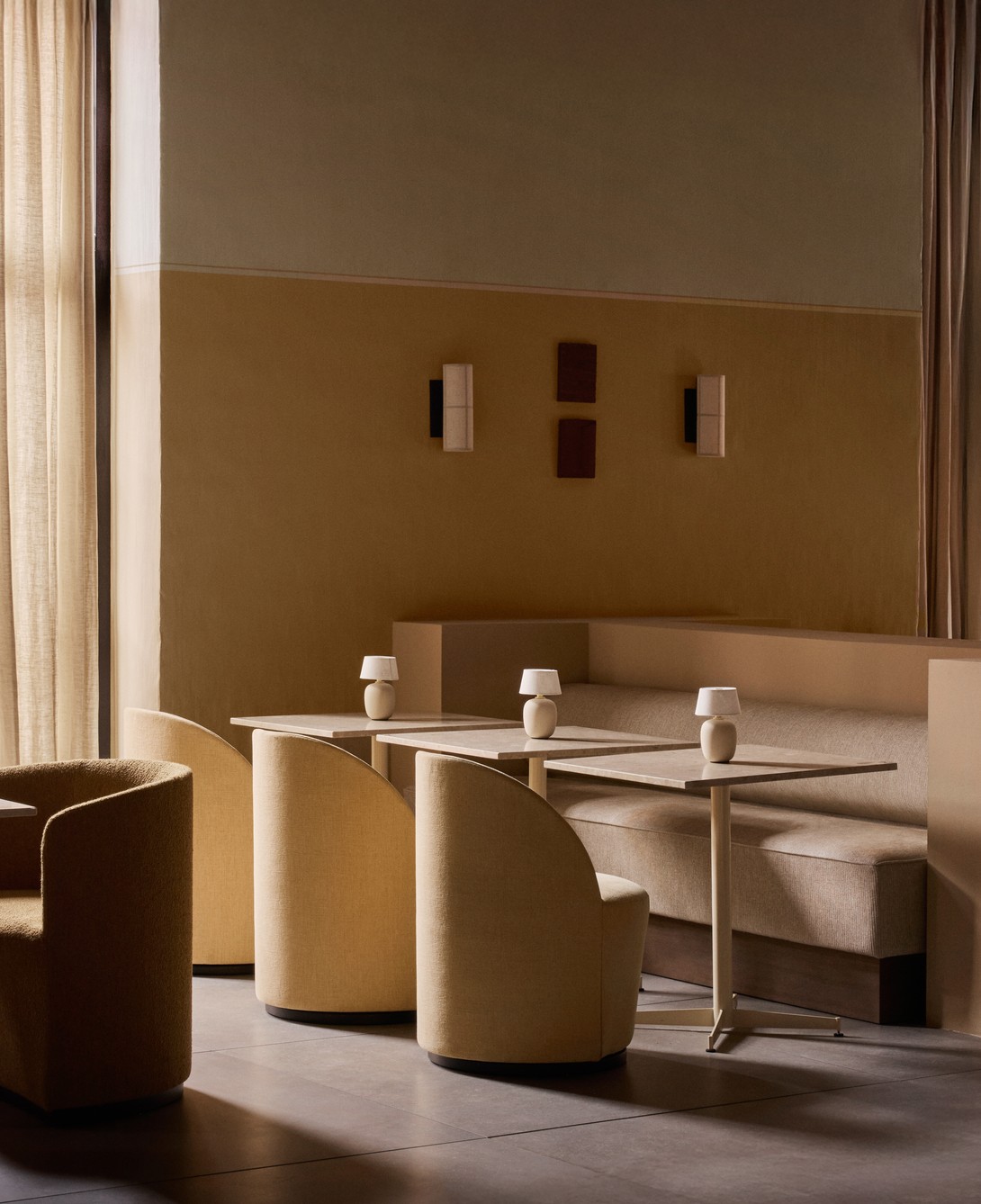 Nook Dining Table