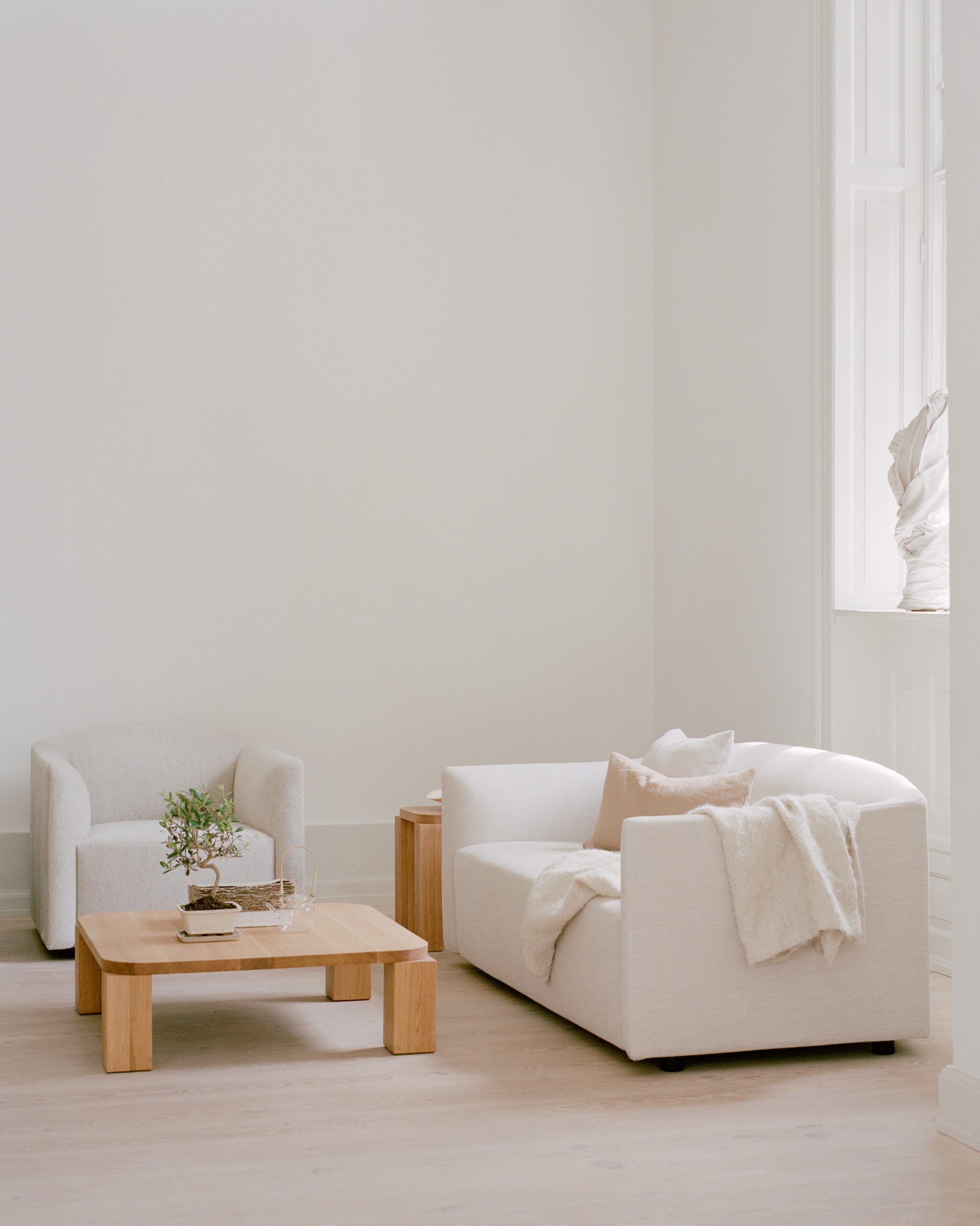 Shore Lounge Chair Extended Base